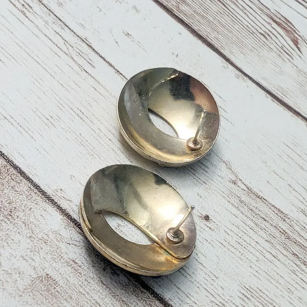 Vintage Earrings For Pierced Ears Circle Shape Cream & Navy - Poor Condition